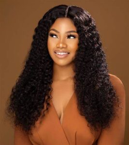 Read more about the article Tacha to credit fan’s account for raining curses on Seyi Awolowo (Video)