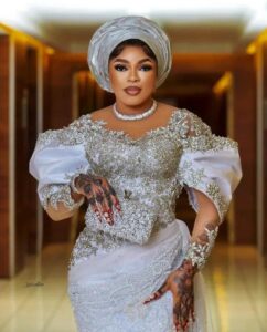 Read more about the article “If person wan chop knock for head, the head must surely scratch am” – Bobrisky reacts to reports of him impregnating a lady