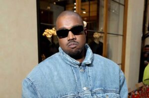 Read more about the article Antisemitism: “Your forgiveness means a lot to me – Kanye West apologizes to Jewish community